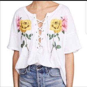 HOST PICK !☺☺Wildfox rose peasant tee